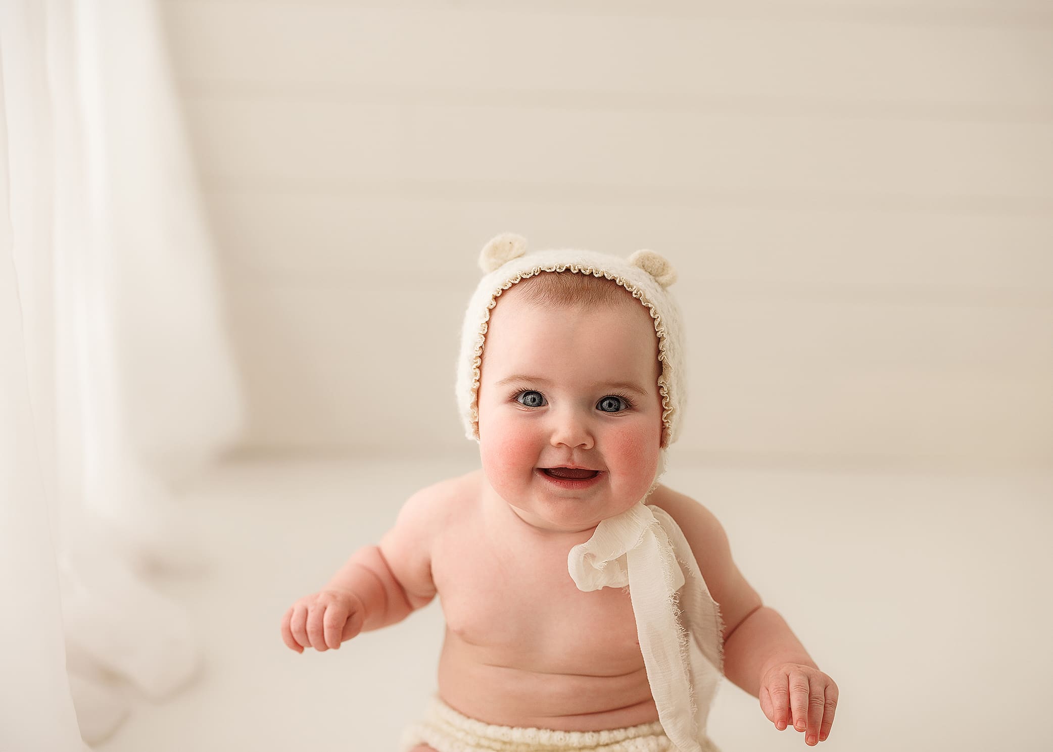 Looking for a baby milestone or cake smash photographer in clarksville, tn? Learn what milestone sessions include and why documenting it matters