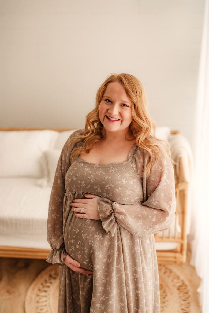 Clarksville TN maternity photographer capturing lifestyle pregnancy portraits