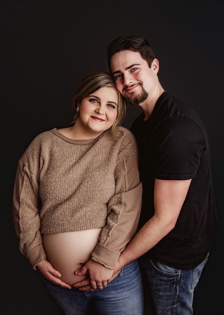 modern couples clarksville tn maternity session