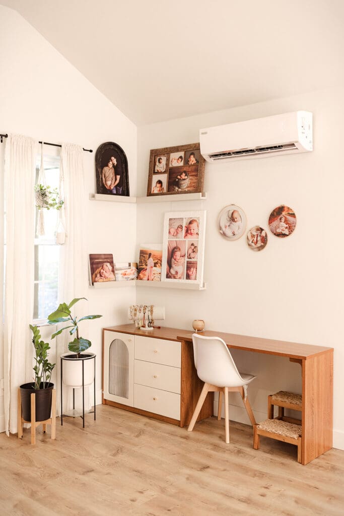 photography studio image showcasing beautiful, time
less artwork